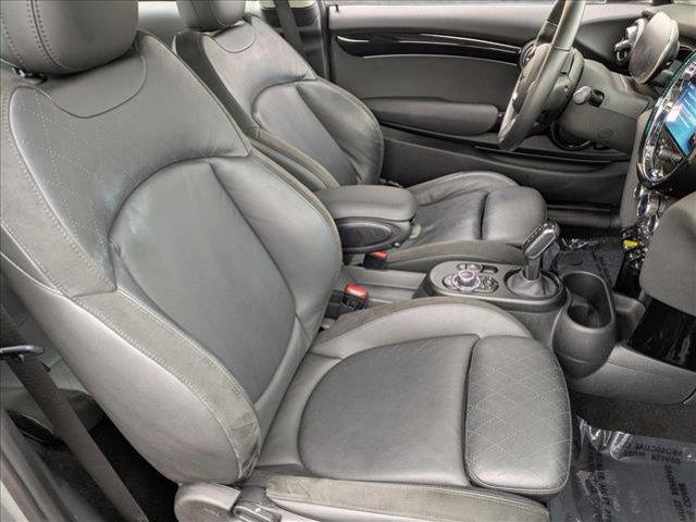 used 2023 MINI SE Hardtop car, priced at $22,995