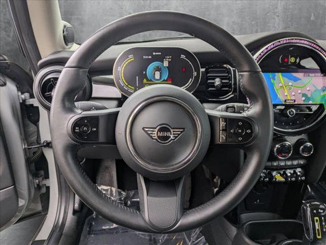 used 2023 MINI SE Hardtop car, priced at $22,995