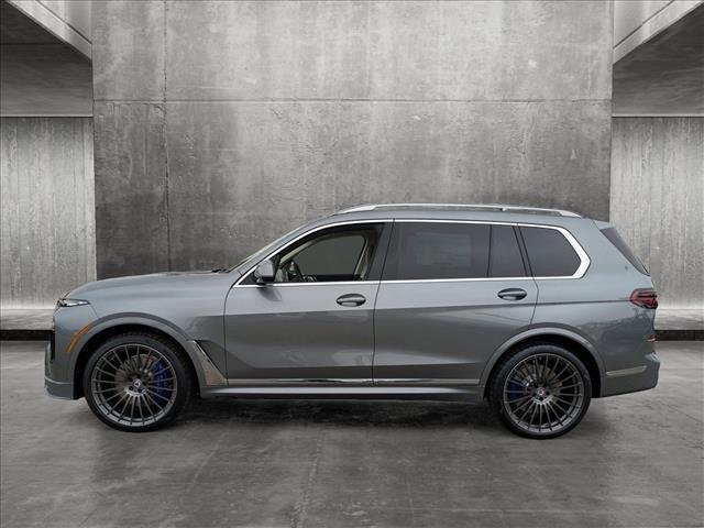 new 2025 BMW X7 car, priced at $159,695