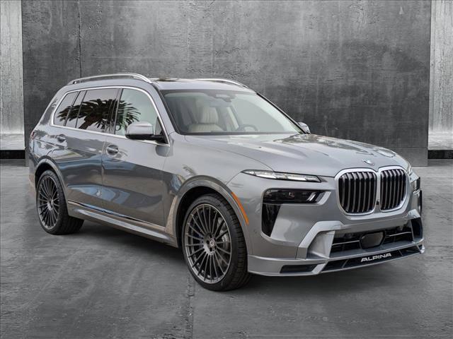 new 2025 BMW X7 car, priced at $159,695