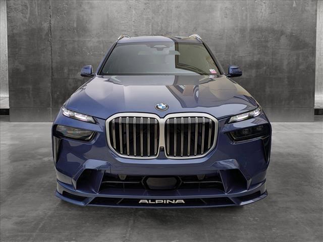 new 2025 BMW X7 car, priced at $158,195