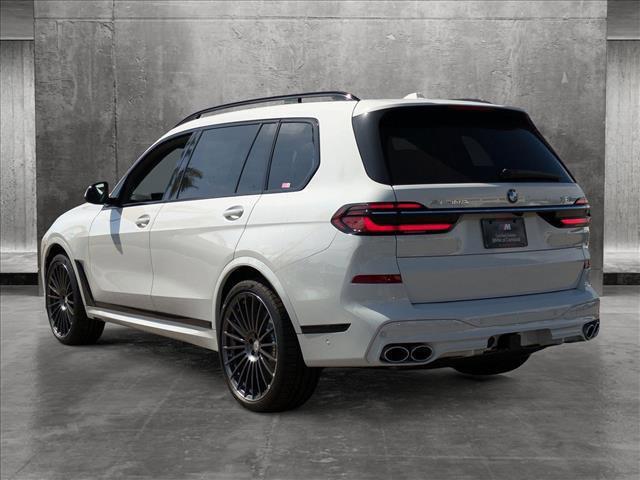 new 2025 BMW X7 car, priced at $158,195