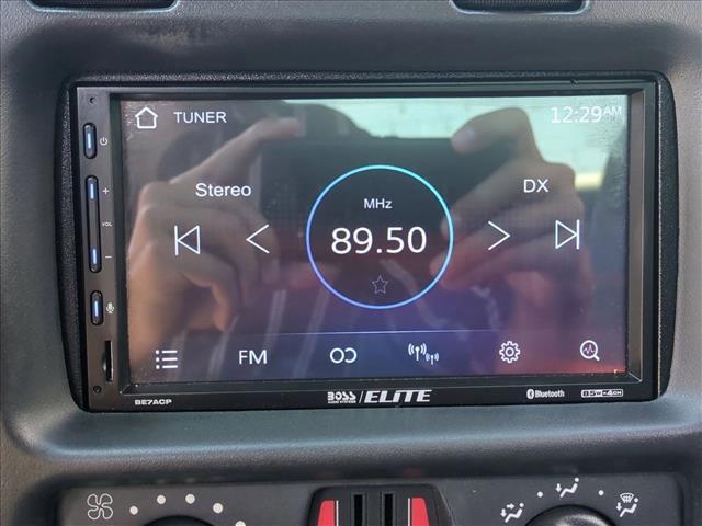 used 2005 Chevrolet Monte Carlo car, priced at $5,500