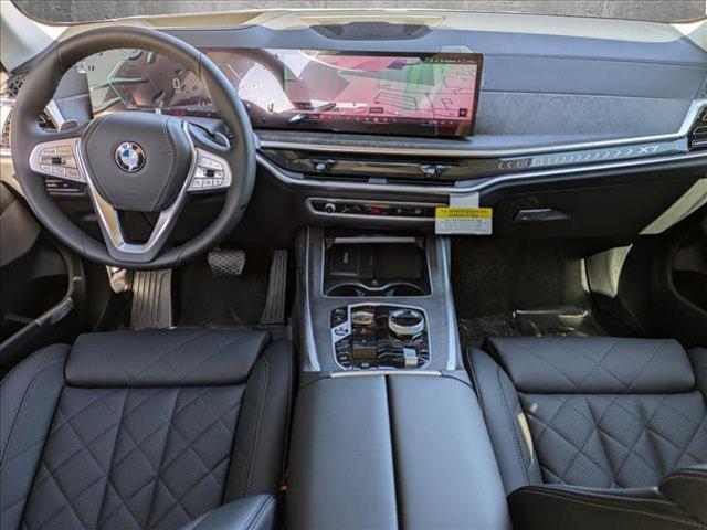 new 2025 BMW X7 car, priced at $89,375