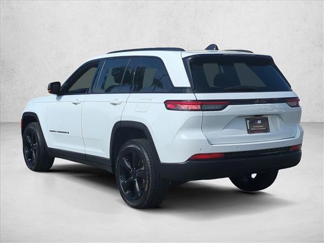 used 2022 Jeep Grand Cherokee car, priced at $29,995