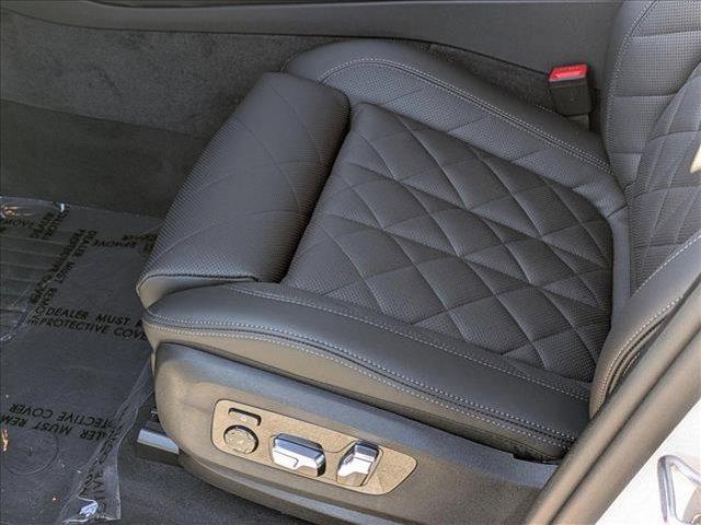 new 2026 BMW X7 car, priced at $97,765