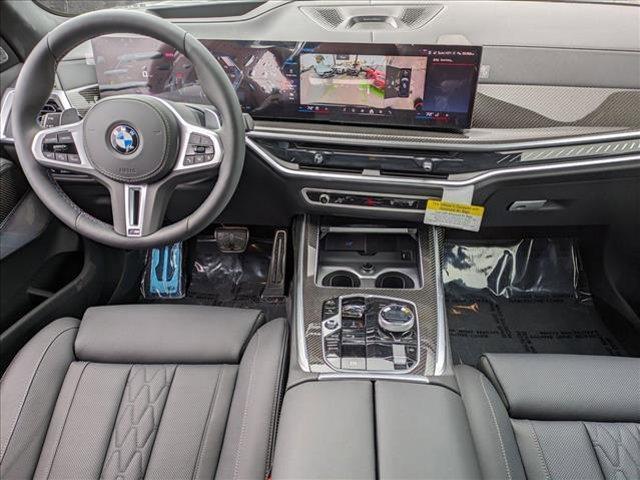 new 2025 BMW X7 car, priced at $124,285