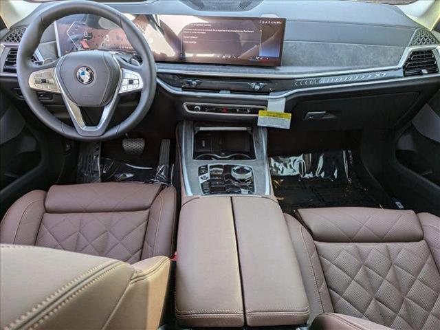 new 2025 BMW X7 car, priced at $116,025