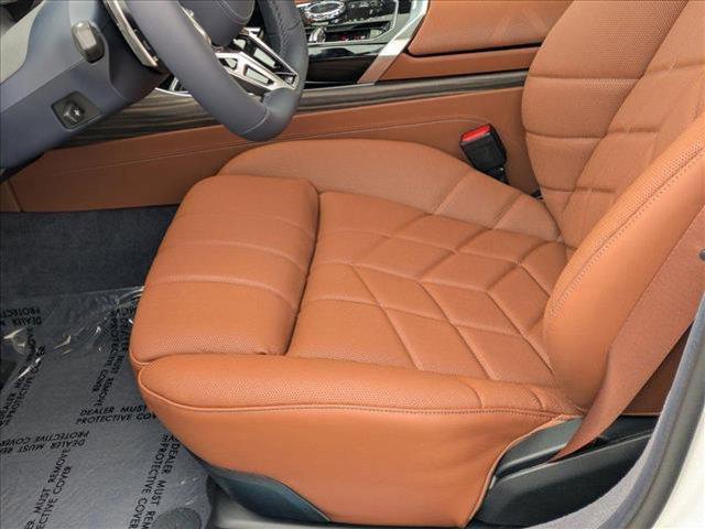 new 2025 BMW 760 car, priced at $142,775