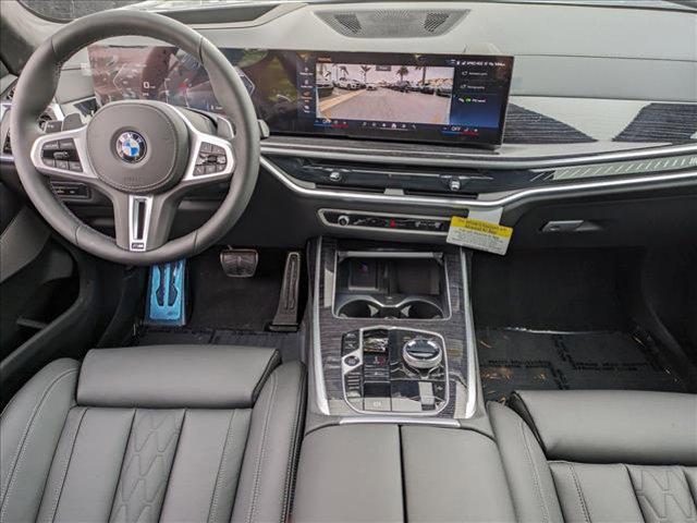 new 2025 BMW X7 car, priced at $114,475