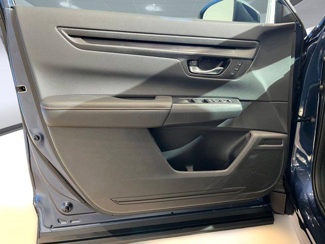 new 2026 Honda CR-V Hybrid car, priced at $39,451