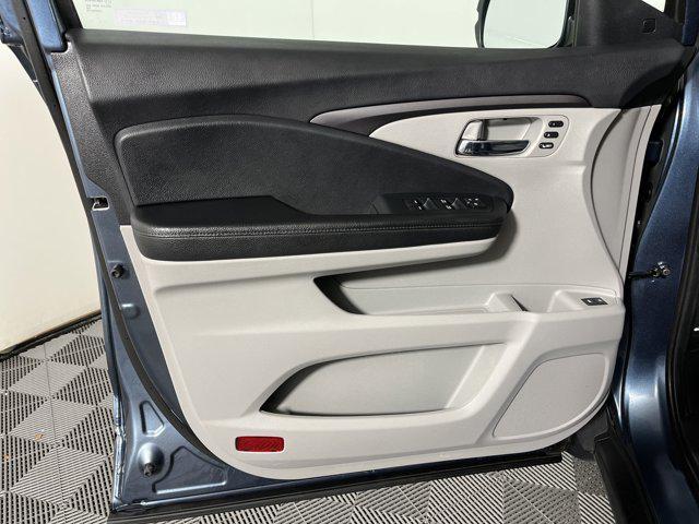 used 2022 Honda Pilot car, priced at $22,997