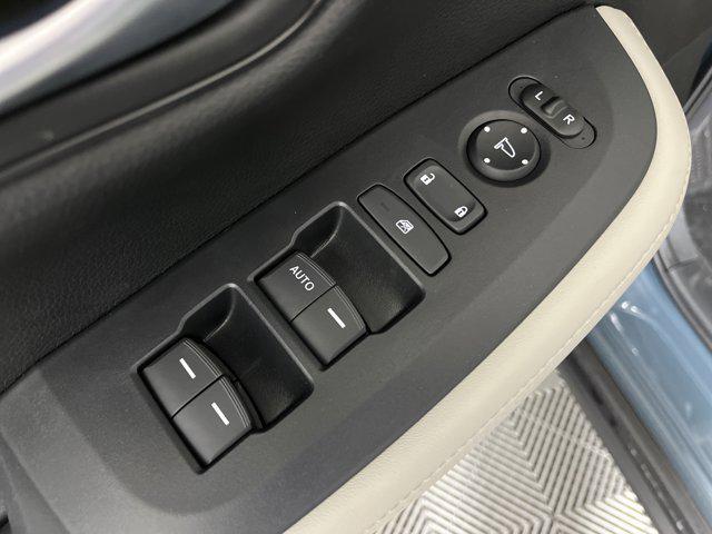 new 2025 Honda HR-V car, priced at $26,171
