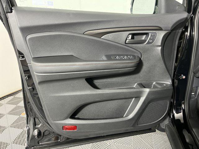 new 2025 Honda Ridgeline car, priced at $44,021
