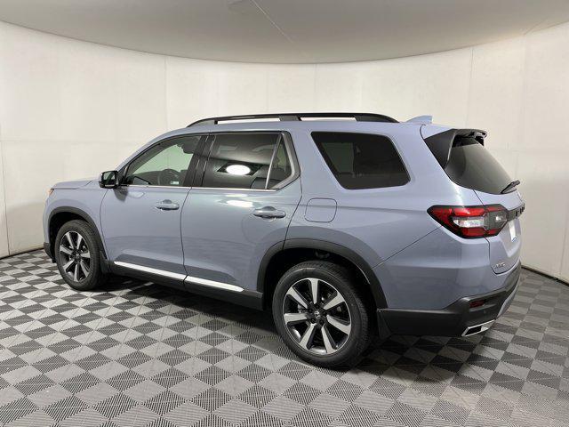 new 2025 Honda Pilot car, priced at $49,291