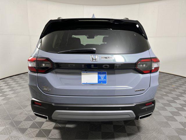 new 2025 Honda Pilot car, priced at $49,291