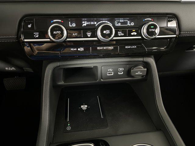 new 2025 Honda Pilot car, priced at $49,291