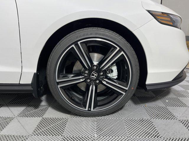 new 2025 Honda Accord Hybrid car, priced at $33,661