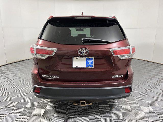 used 2015 Toyota Highlander car, priced at $9,996