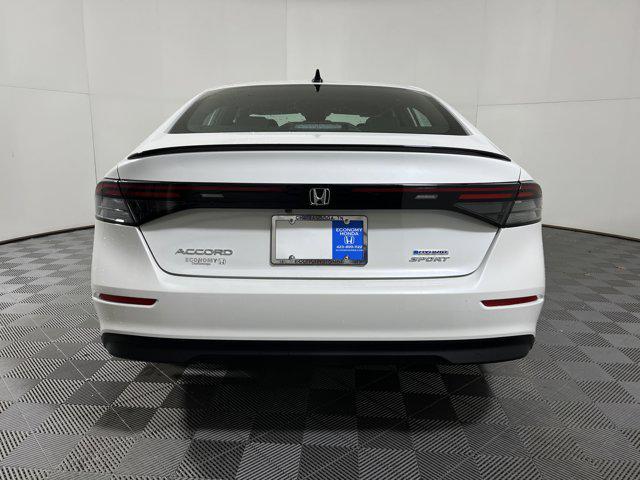 new 2025 Honda Accord Hybrid car
