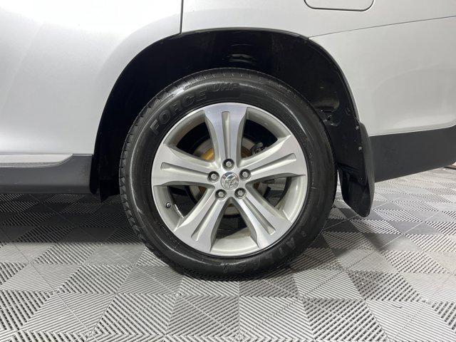 used 2013 Toyota Highlander car, priced at $10,999
