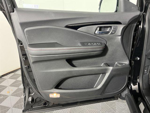 new 2025 Honda Ridgeline car, priced at $45,571