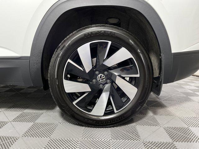 used 2024 Volkswagen Atlas Cross Sport car, priced at $33,499