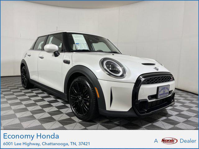used 2024 MINI Hardtop car, priced at $23,599
