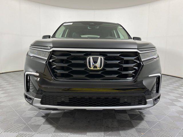 new 2025 Honda Pilot car, priced at $44,891