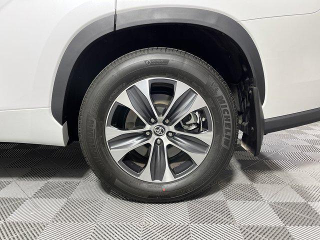 used 2023 Toyota Highlander car, priced at $40,999