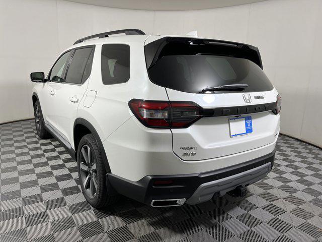 new 2025 Honda Pilot car, priced at $54,211