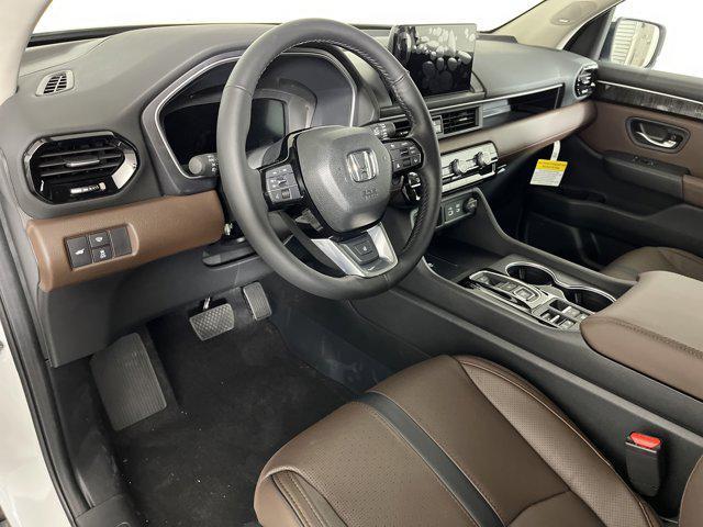 new 2025 Honda Pilot car, priced at $54,211