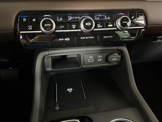 new 2025 Honda Pilot car, priced at $54,211