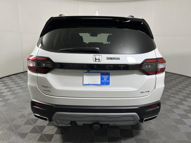 new 2025 Honda Pilot car, priced at $54,211