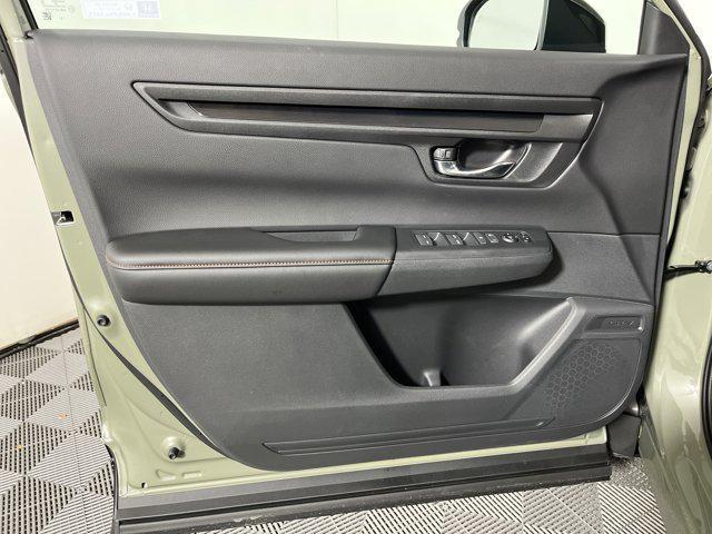 new 2026 Honda CR-V Hybrid car, priced at $39,391