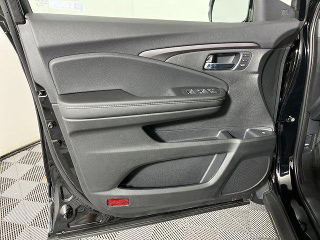 new 2025 Honda Ridgeline car, priced at $41,791