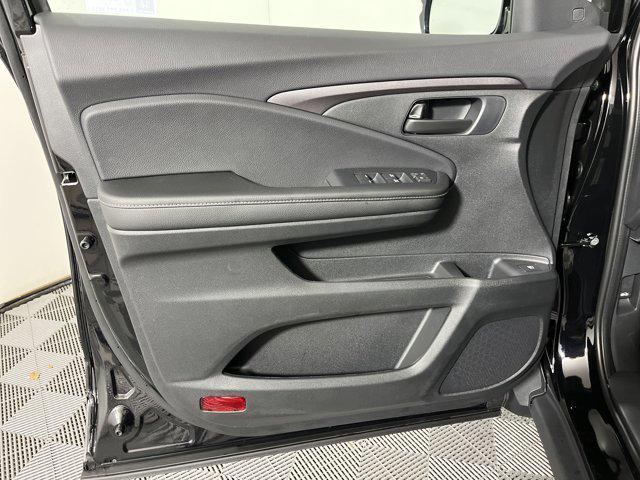 new 2025 Honda Ridgeline car, priced at $39,721