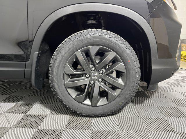 new 2025 Honda Ridgeline car, priced at $39,721