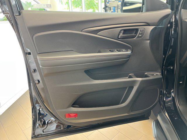 new 2025 Honda Ridgeline car, priced at $45,681