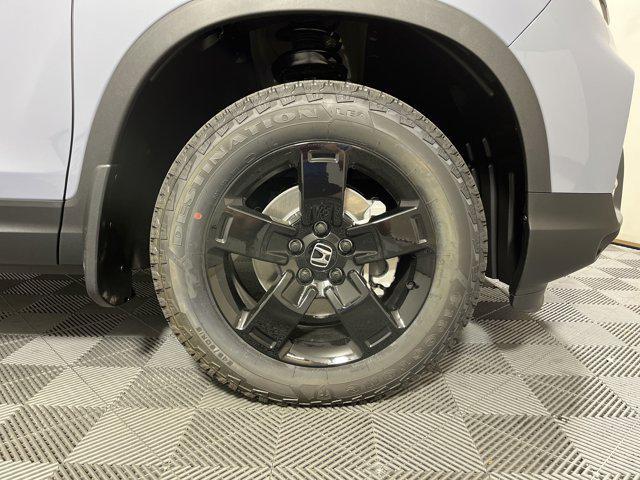 new 2025 Honda Ridgeline car, priced at $45,301