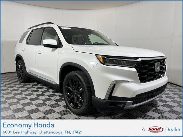 new 2025 Honda Pilot car, priced at $48,391
