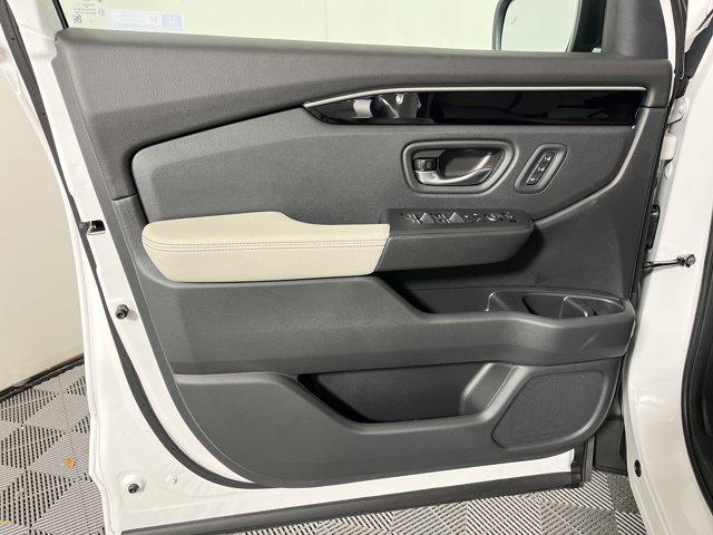 new 2026 Honda Passport car, priced at $45,651