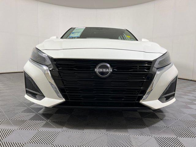 used 2023 Nissan Altima car, priced at $17,999