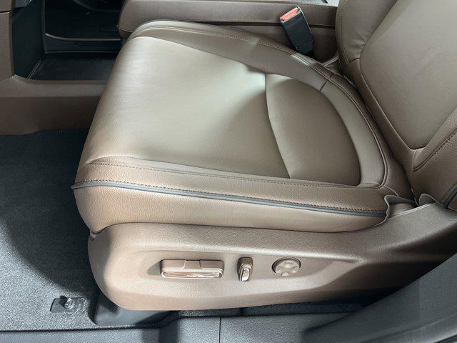 new 2025 Honda Odyssey car, priced at $45,181