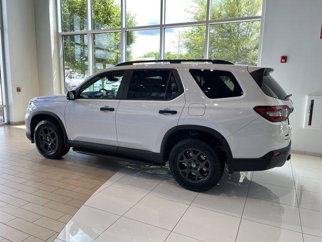 new 2025 Honda Pilot car, priced at $51,305