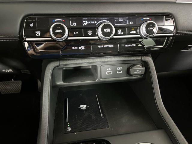 new 2025 Honda Pilot car, priced at $50,121