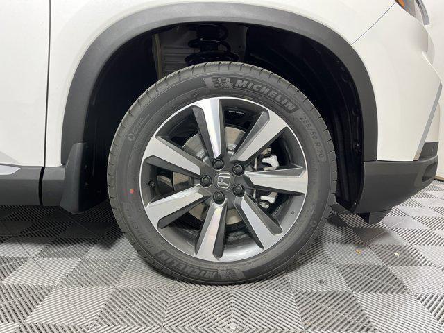 new 2025 Honda Pilot car, priced at $47,391