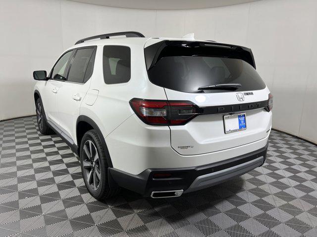 new 2025 Honda Pilot car, priced at $47,391