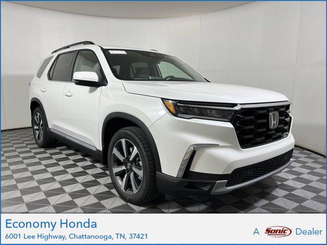 new 2025 Honda Pilot car, priced at $47,391
