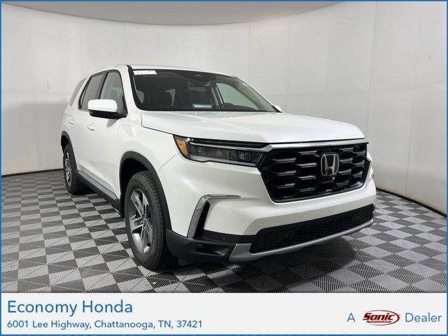 new 2025 Honda Pilot car, priced at $44,651